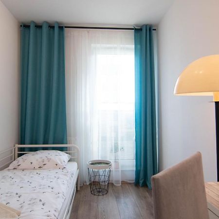 Apartament Loftowy Wypoczynek Goldair Познан Екстериор снимка