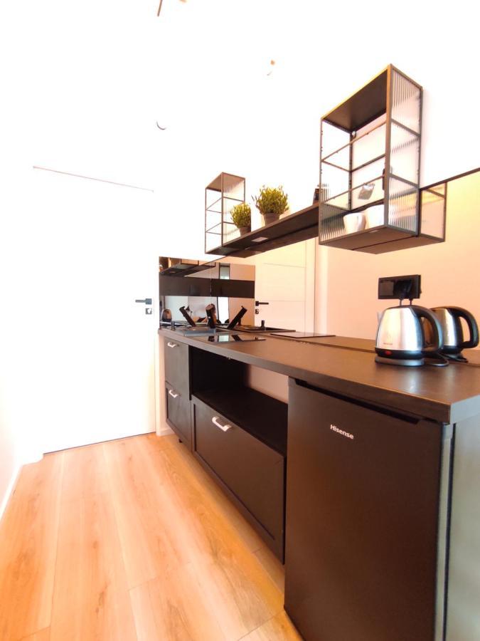 Apartament Loftowy Wypoczynek Goldair Познан Екстериор снимка