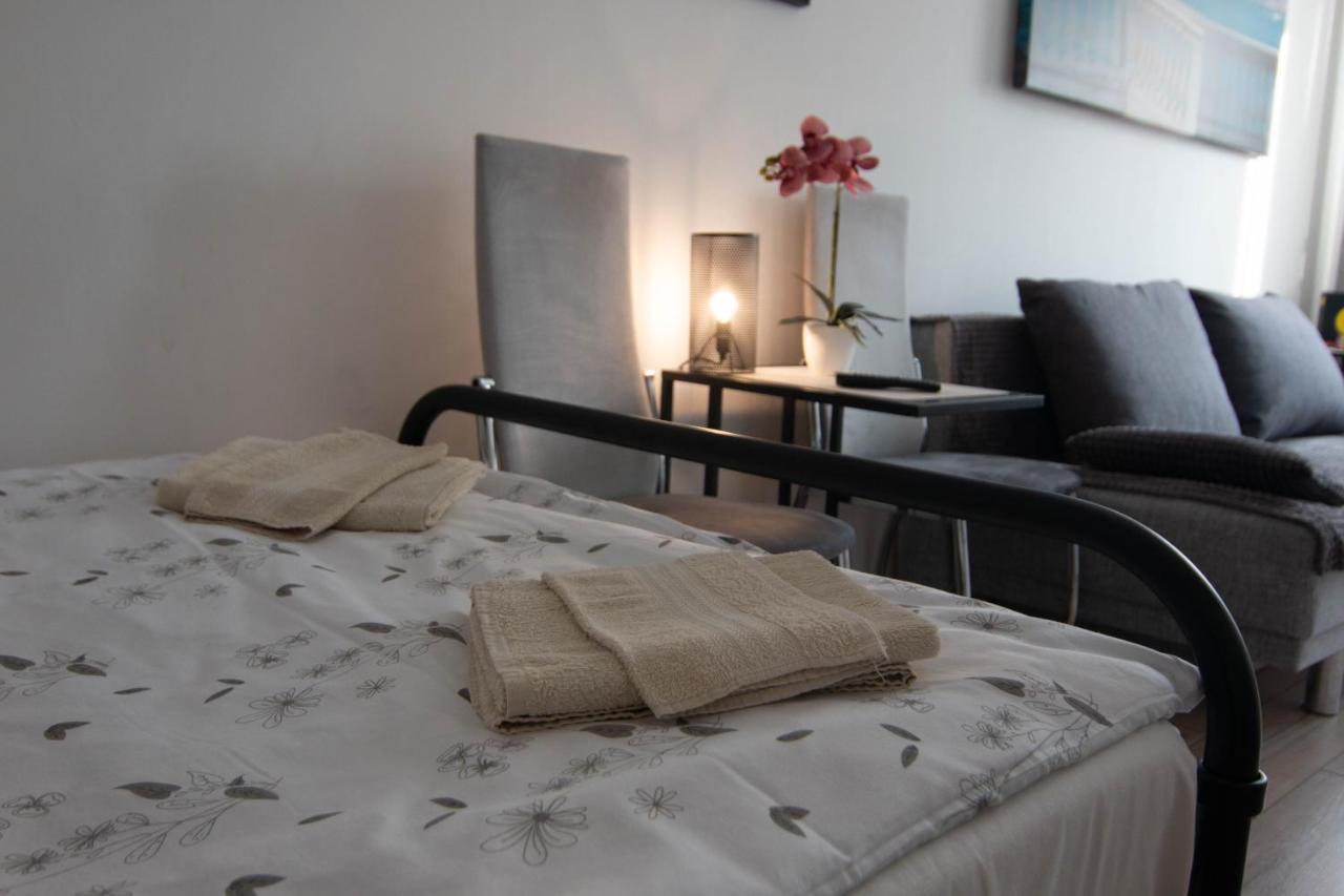 Apartament Loftowy Wypoczynek Goldair Познан Екстериор снимка