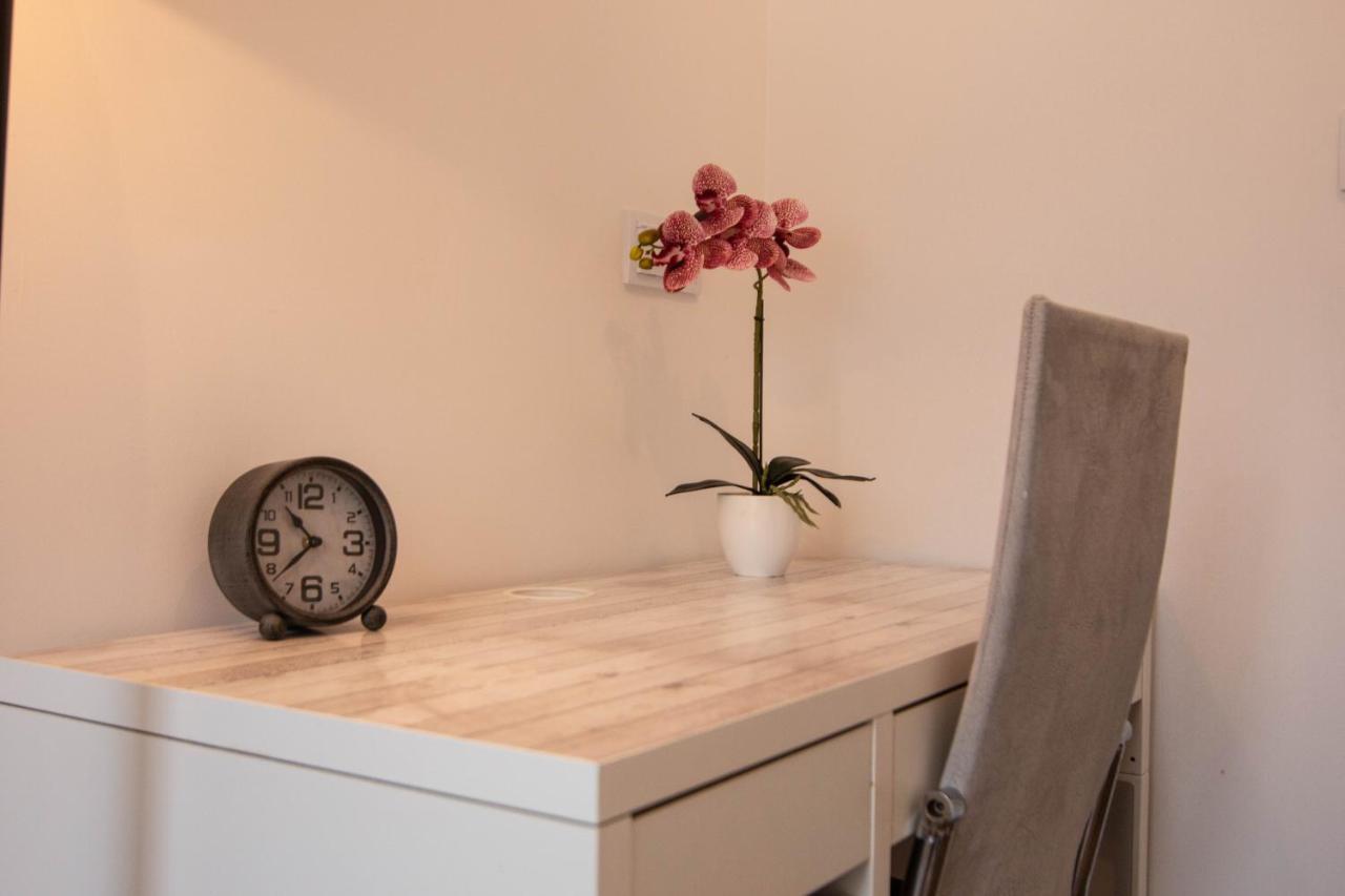 Apartament Loftowy Wypoczynek Goldair Познан Екстериор снимка
