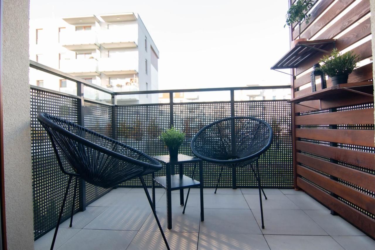 Apartament Loftowy Wypoczynek Goldair Познан Екстериор снимка