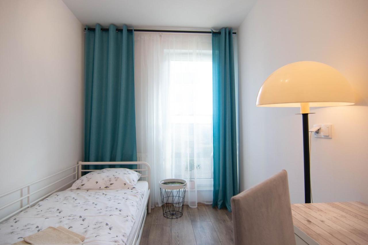 Apartament Loftowy Wypoczynek Goldair Познан Екстериор снимка